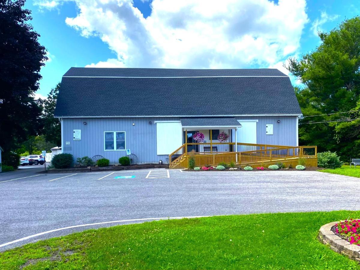 Lake Ontario Motel & Inn Newfane Exterior photo