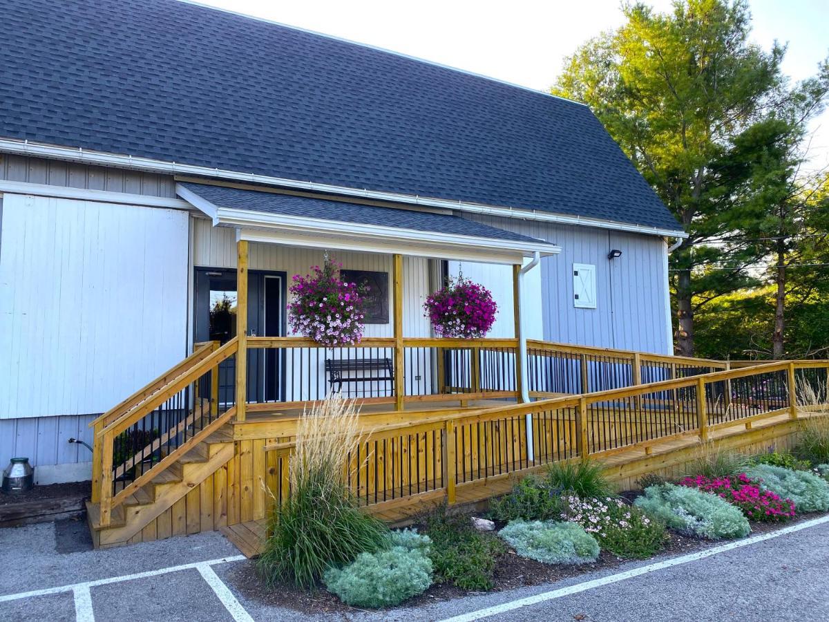 Lake Ontario Motel & Inn Newfane Exterior photo